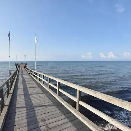 Auf Dem Land In Strandnaehe Diedrichshagen (Kropelin)