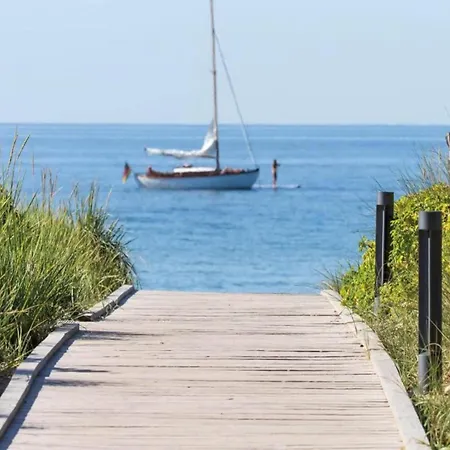 Auf Dem Land In Strandnaehe * Diedrichshagen (Kropelin)