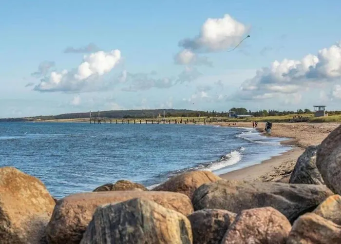 Auf Dem Land In Strandnaehe Semesterbostad